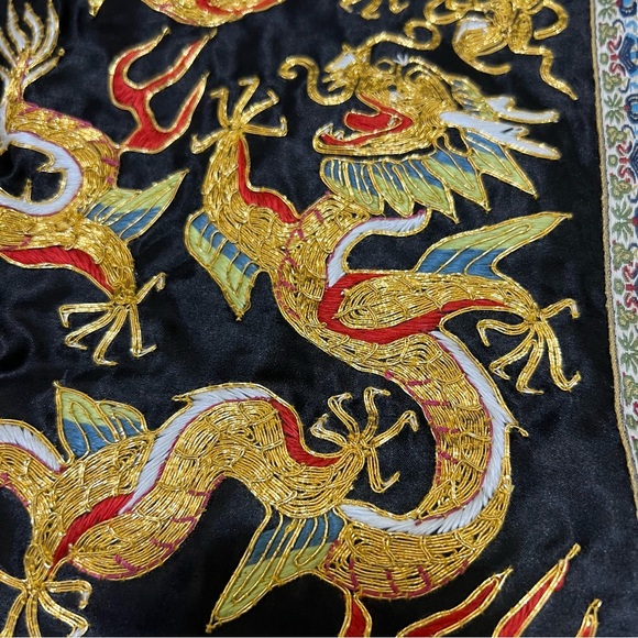 Dun Huang Chinese Satin Embroidered Piece Dragon Gold Red 30" x 24" NWT - Picture 4 of 8